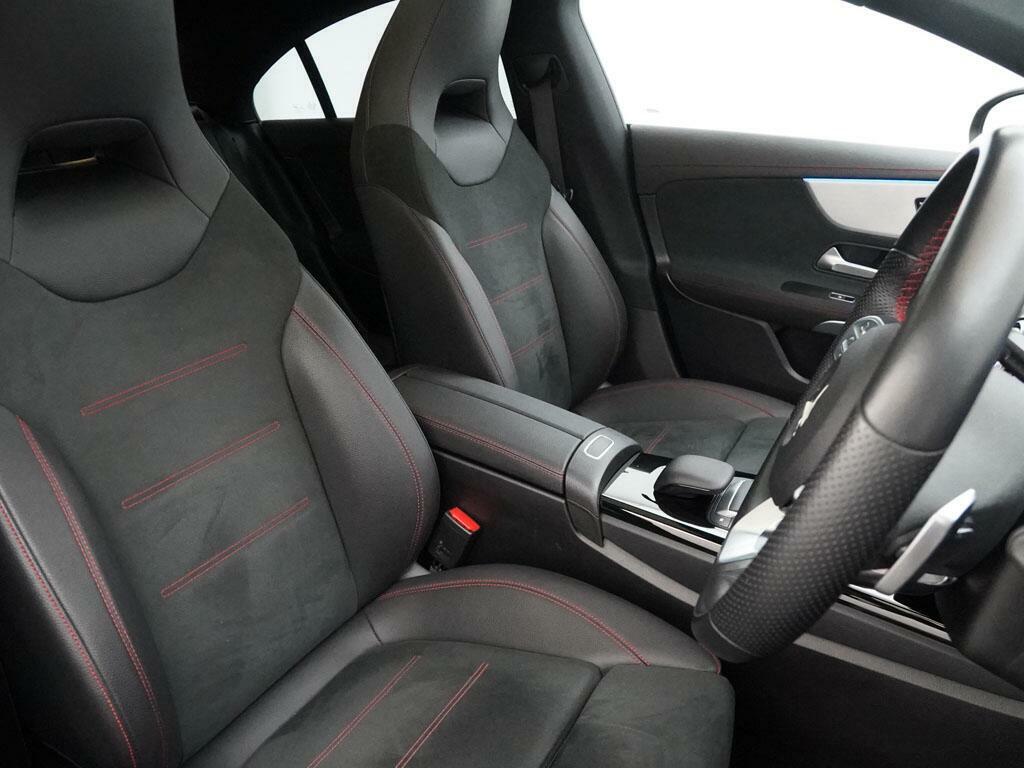 Mercedes-Benz CLA Class 220D Amg Line Executive Tip White #18