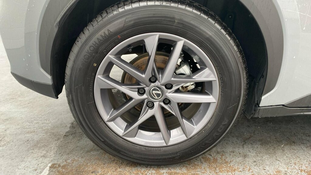 Lexus LBX 1.5 Vvt-ie Premium Plus E-cvt Euro 6 Ss Yellow #24