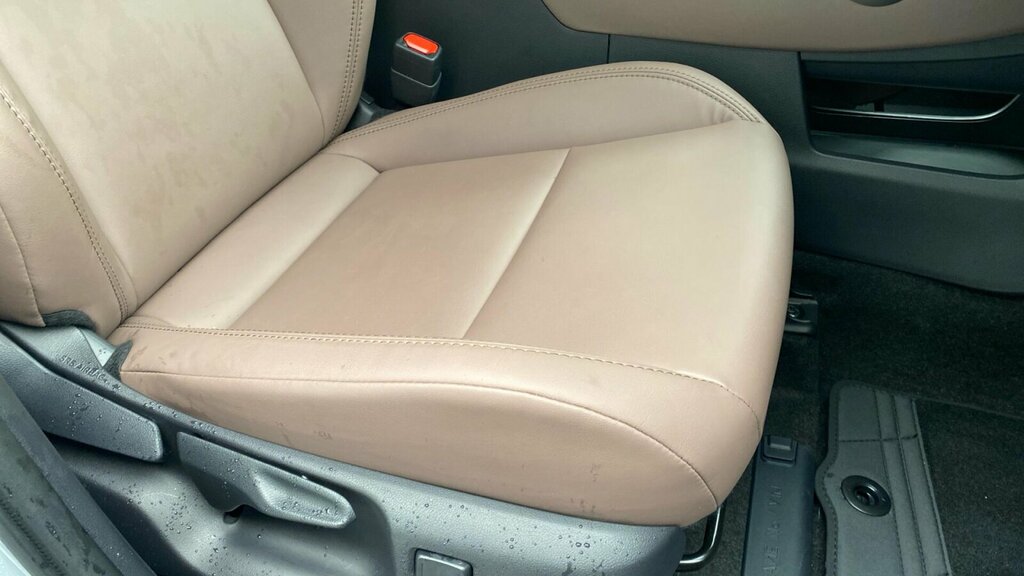 Lexus LBX 1.5 Vvt-ie Premium Plus E-cvt Euro 6 Ss Yellow #18