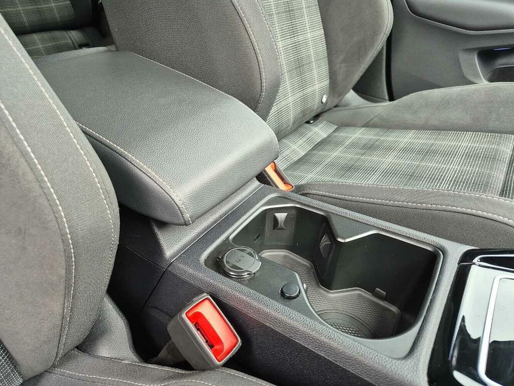 Volkswagen Golf 2.0 Tsi Gti Dsg Black #18