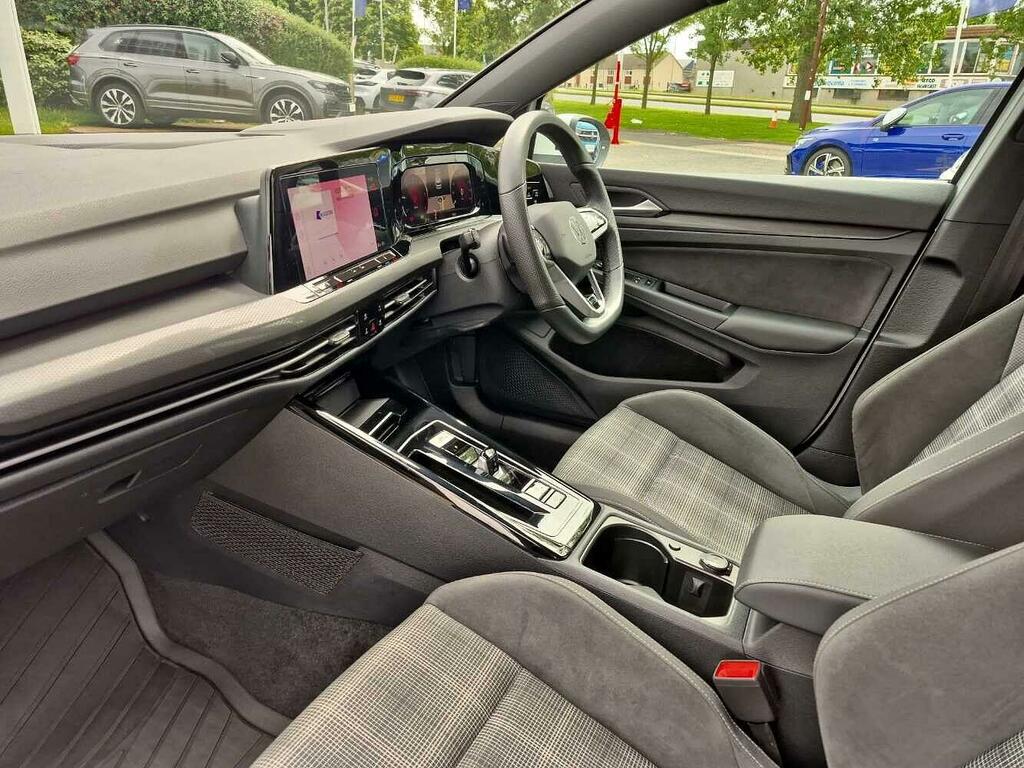 Volkswagen Golf Gtd 2.0 Tdi 200Ps 7-Speed Dsg White #2