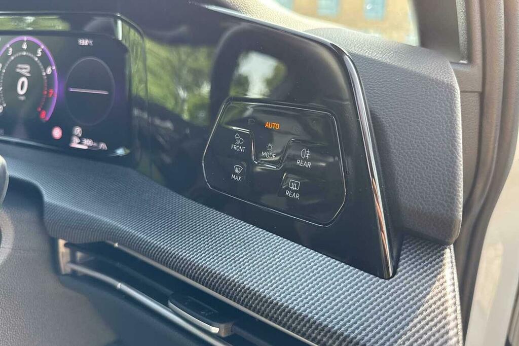 Volkswagen Golf 1.5 Tsi 204 Style Ehybrid Dsg Blue #21