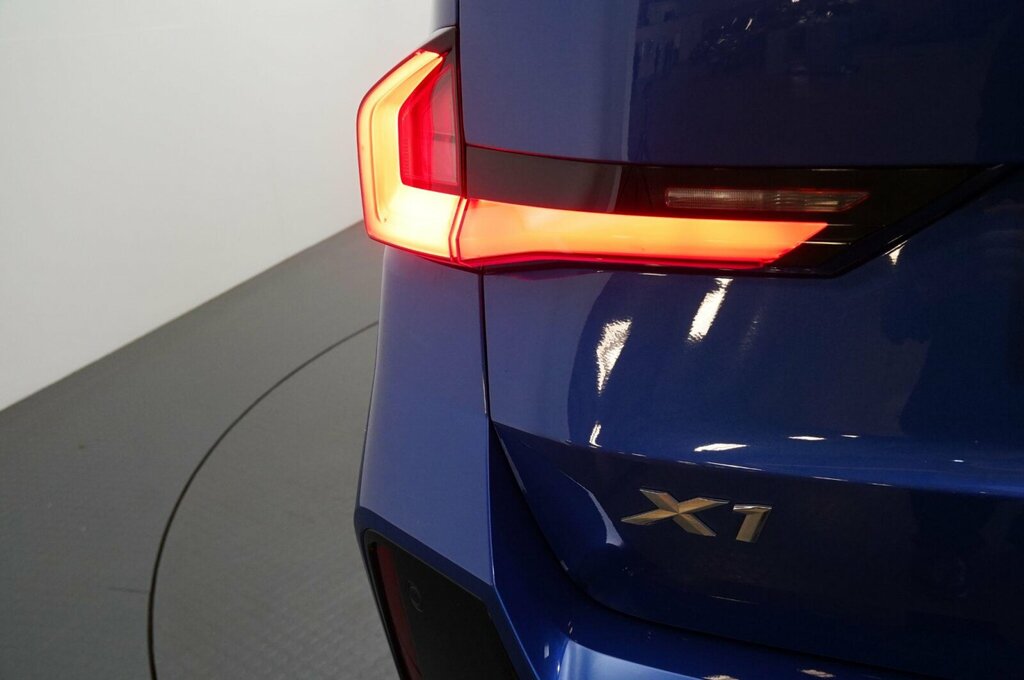 BMW X1 X1 Sdrive18d Xline Blue #33