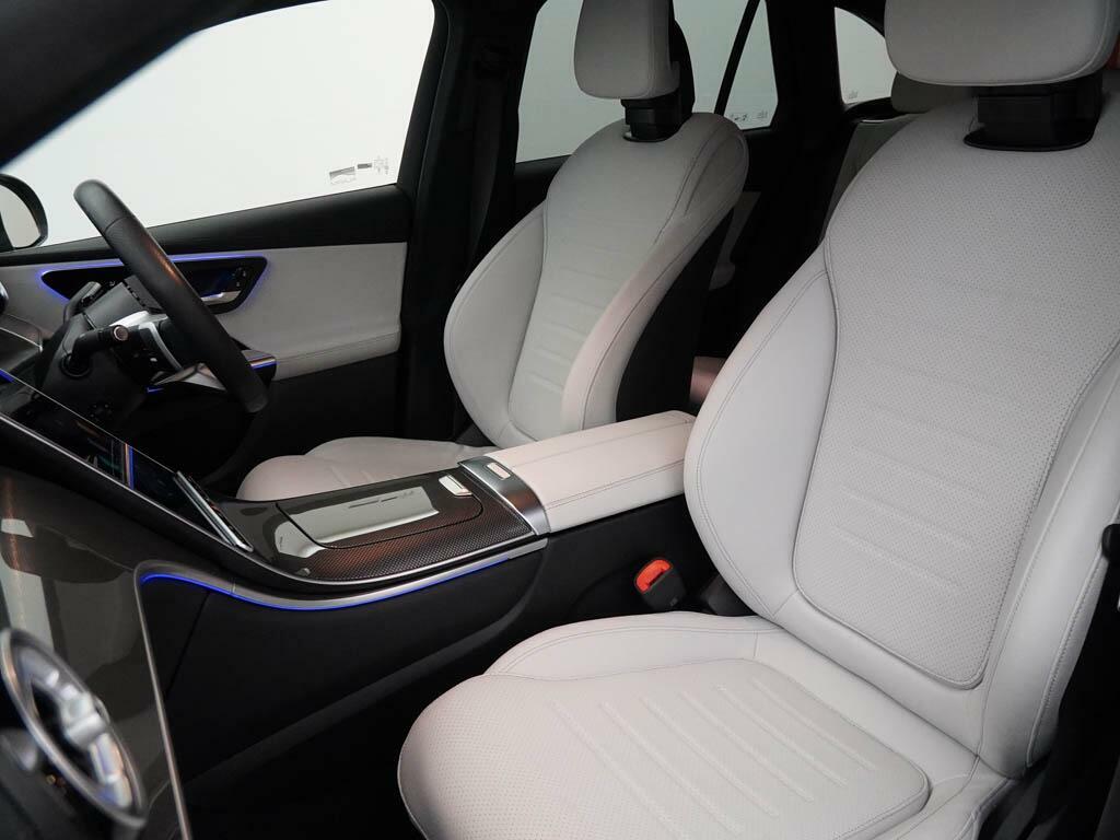 Mercedes-Benz GLC Class Urban Edition Black #36