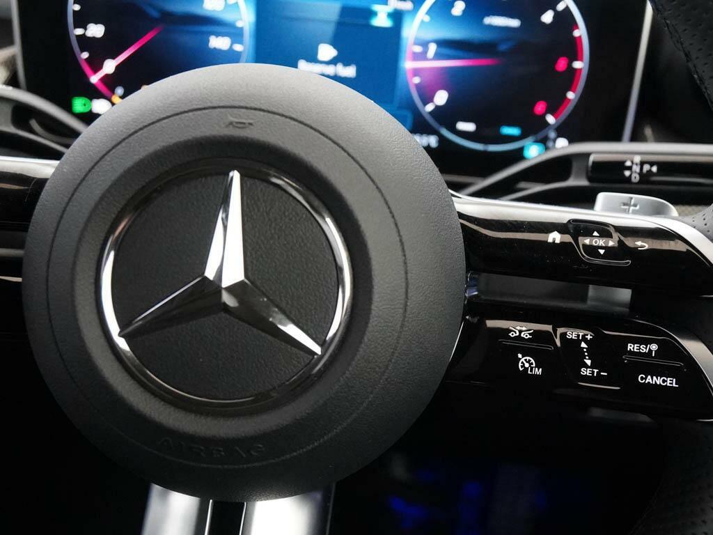 Mercedes-Benz GLC Class Urban Edition Black #26