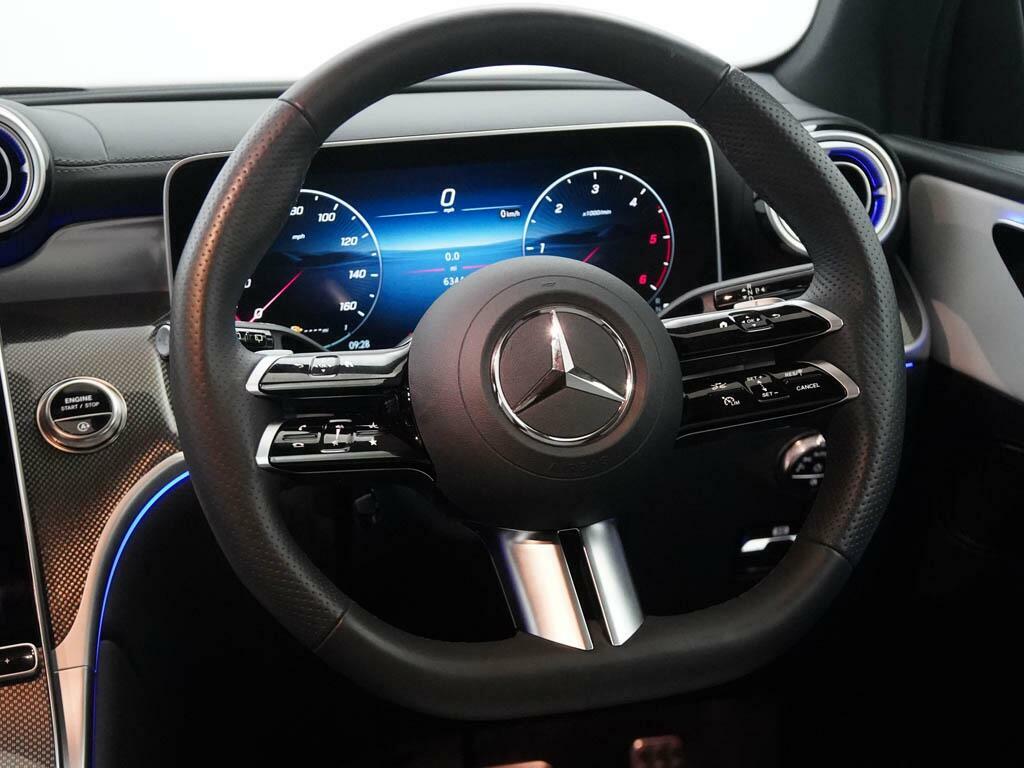 Mercedes-Benz GLC Class Urban Edition Black #32