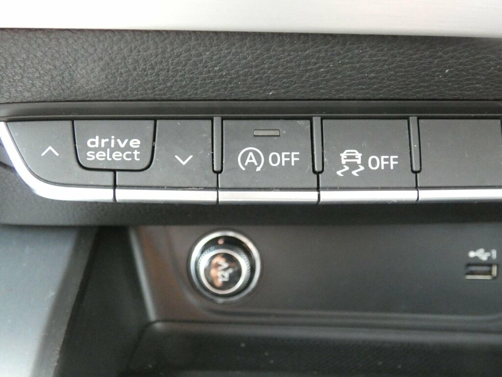 Audi A4 Avant Sport 2.0 Tfsi 190 Ps 6-Speed Grey #39