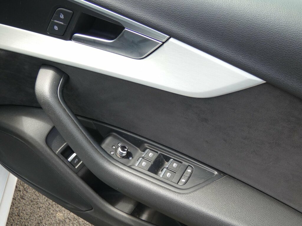Audi A4 Avant Sport 2.0 Tfsi 190 Ps 6-Speed Grey #25