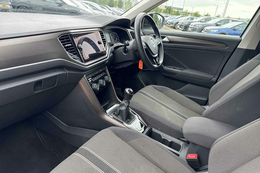 Volkswagen T-Roc 1.0 Tsi Design White #2