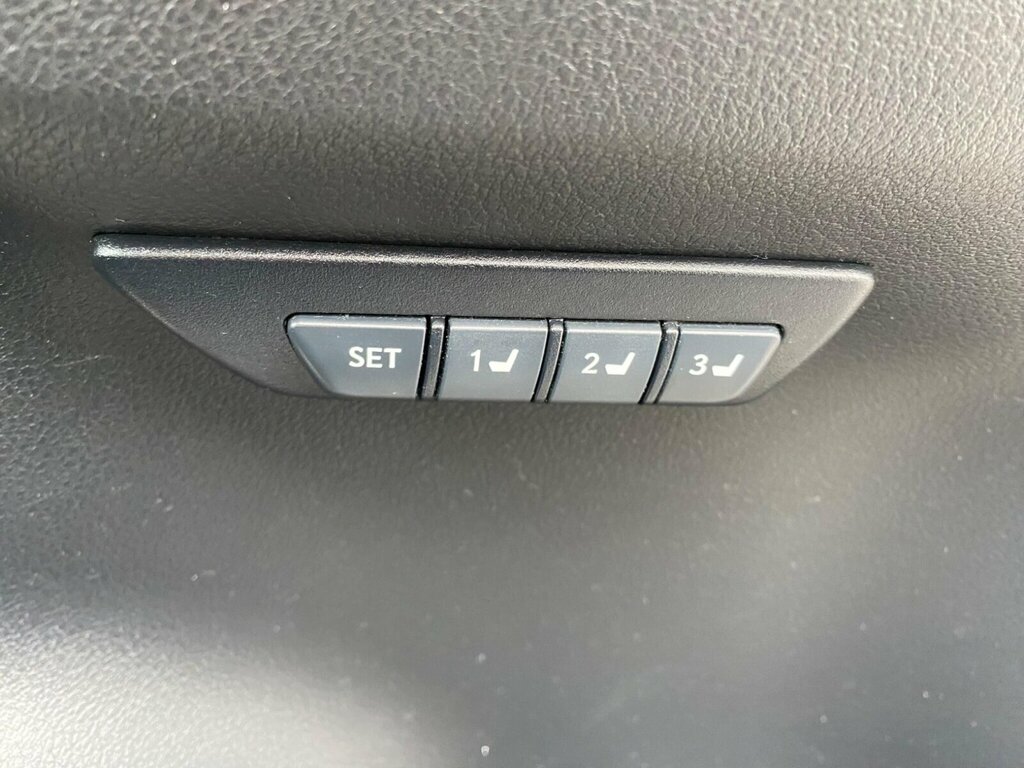 Lexus NX 300H F Sport Silver #47
