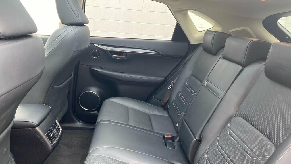 Lexus NX 300H F Sport Silver #16