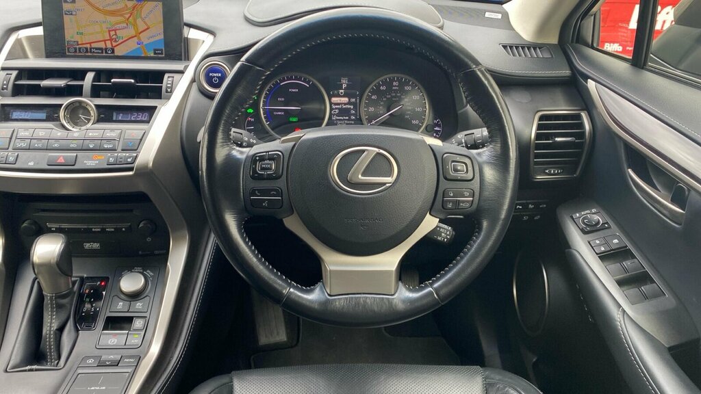 Lexus NX 300H F Sport Silver #8