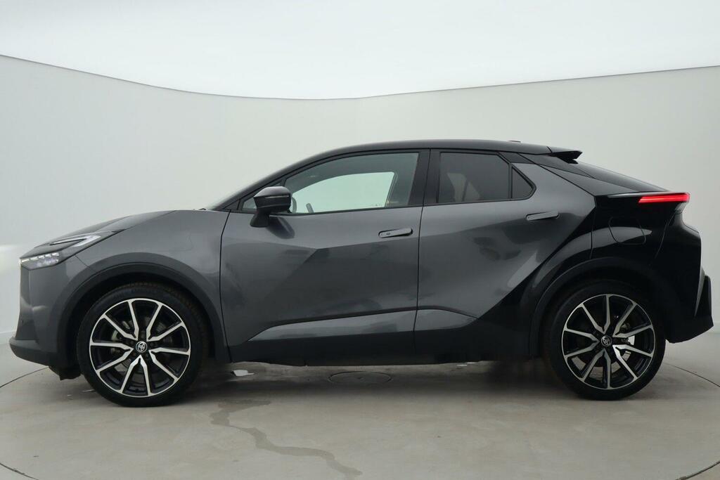 Toyota C-Hr Excel White #22