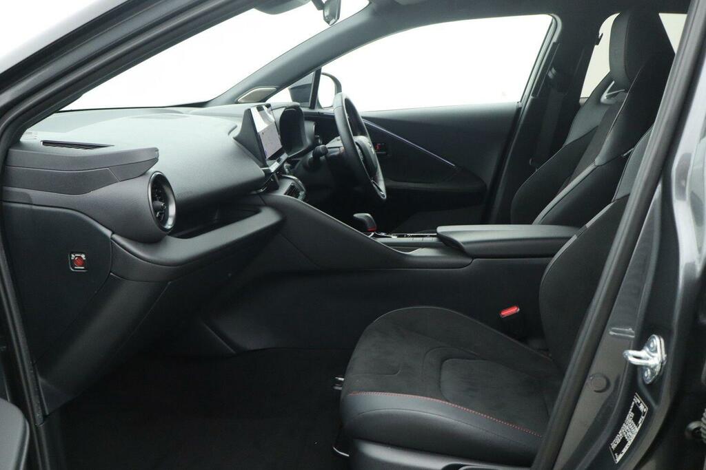 Toyota C-Hr 2.0 Vvt 13.6Kwh Gr Sport Suv Plug-in Hy Grey #5