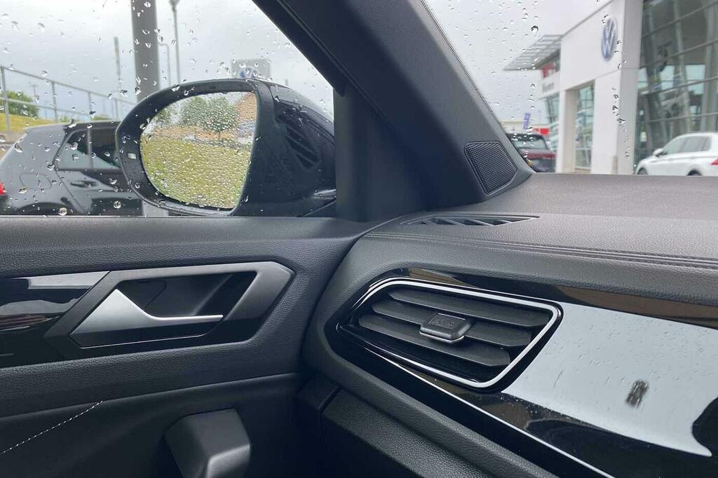 Volkswagen T-Roc R-line Black #21