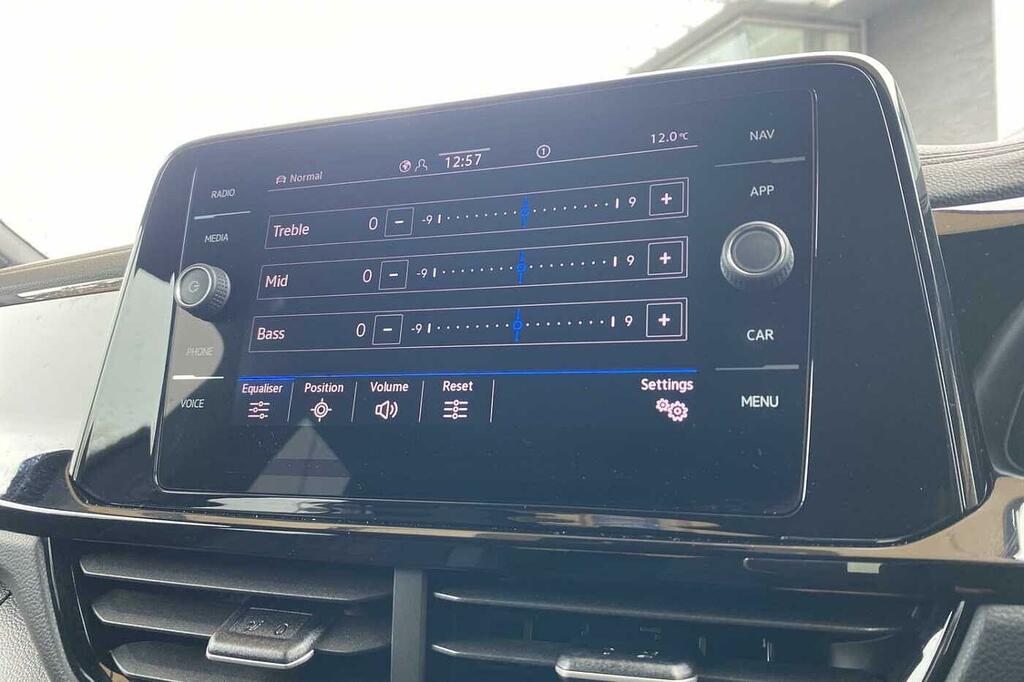 Volkswagen T-Roc R-line Black #28