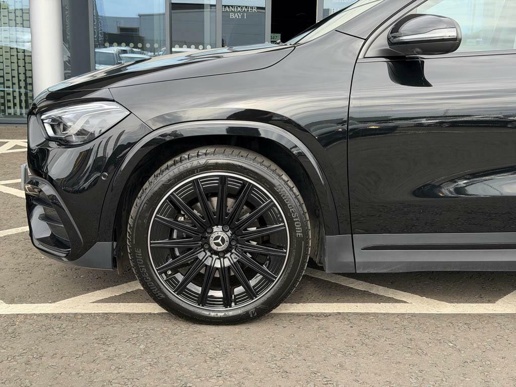 Mercedes-Benz GLA Class Gla 200 Amg Line Premium Plus Black #6