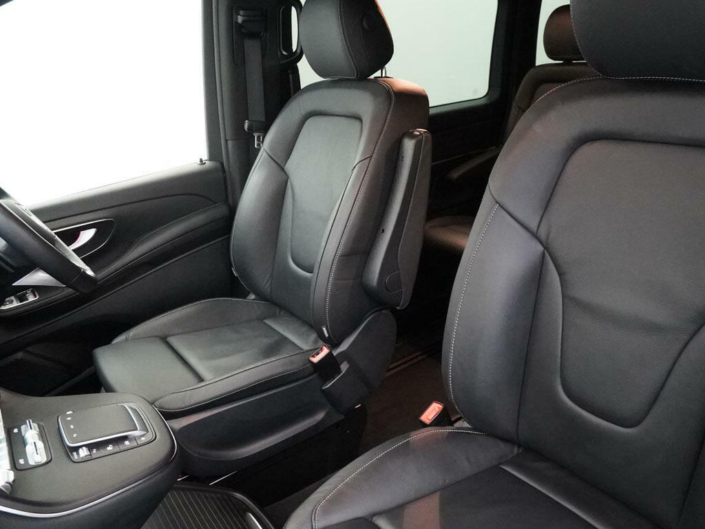 Mercedes-Benz V Class 300 Amg Line D Black #41