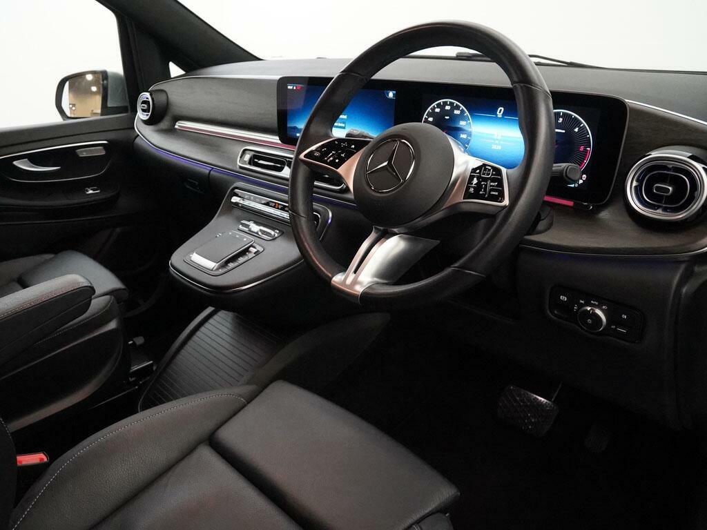 Mercedes-Benz V Class 300 Amg Line D Black #17