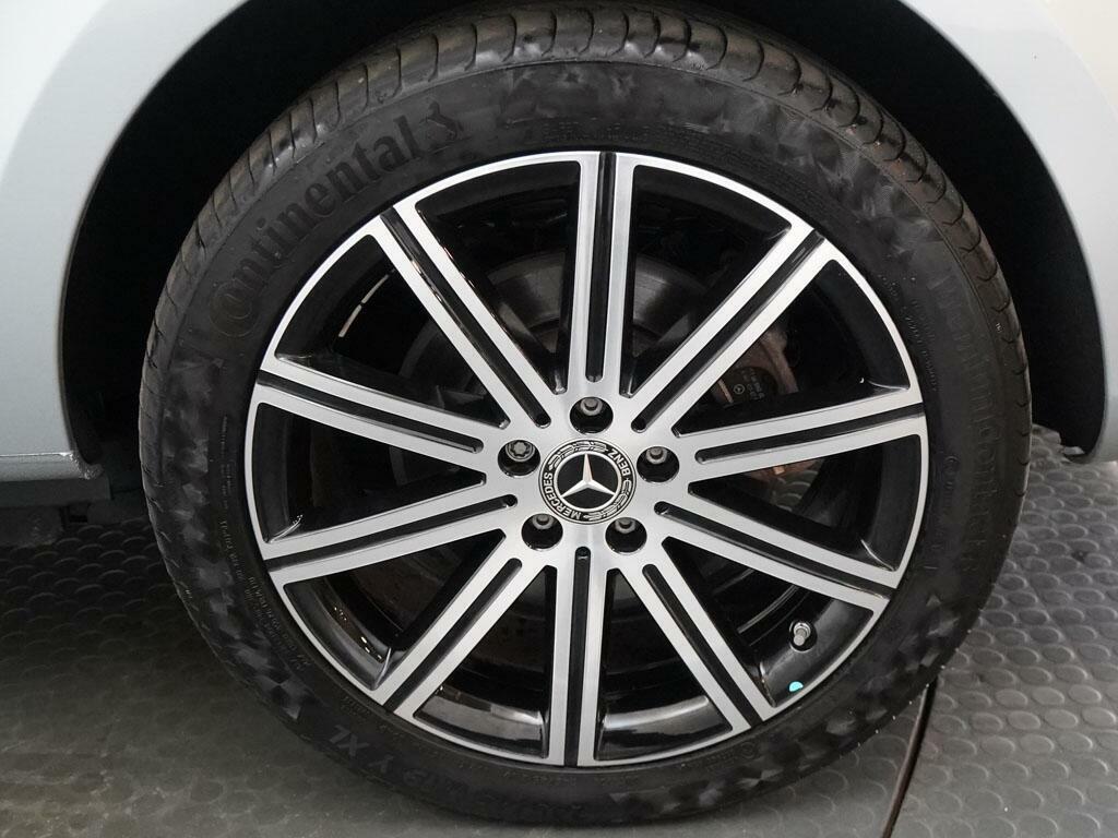 Mercedes-Benz V Class V 220 D Premium Extra Long Silver #6