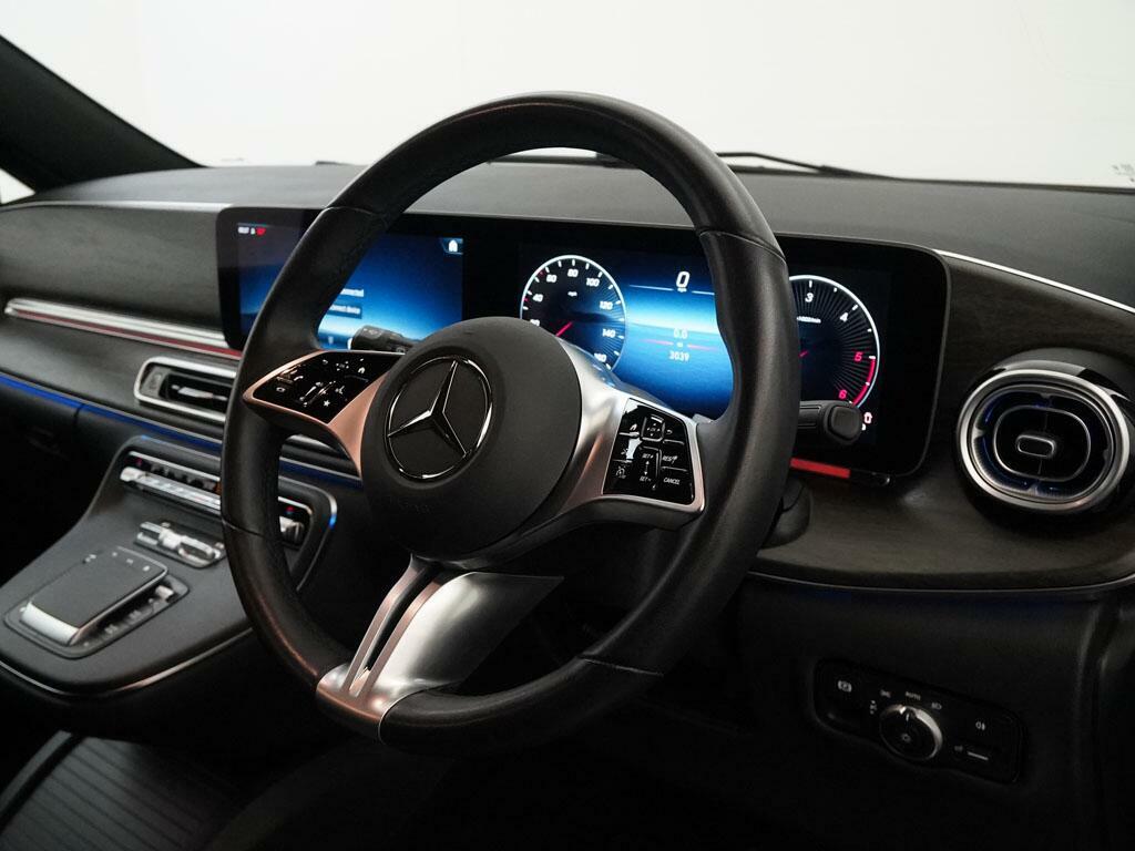 Mercedes-Benz V Class 300 Amg Line D Black #16