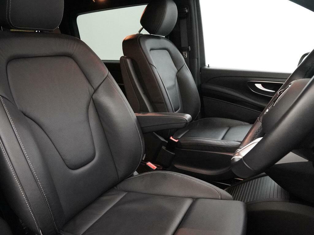Mercedes-Benz V Class 300 Amg Line D Black #19