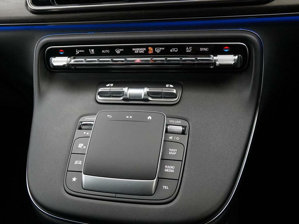 Mercedes-Benz V Class 300 Amg Line D Black #25