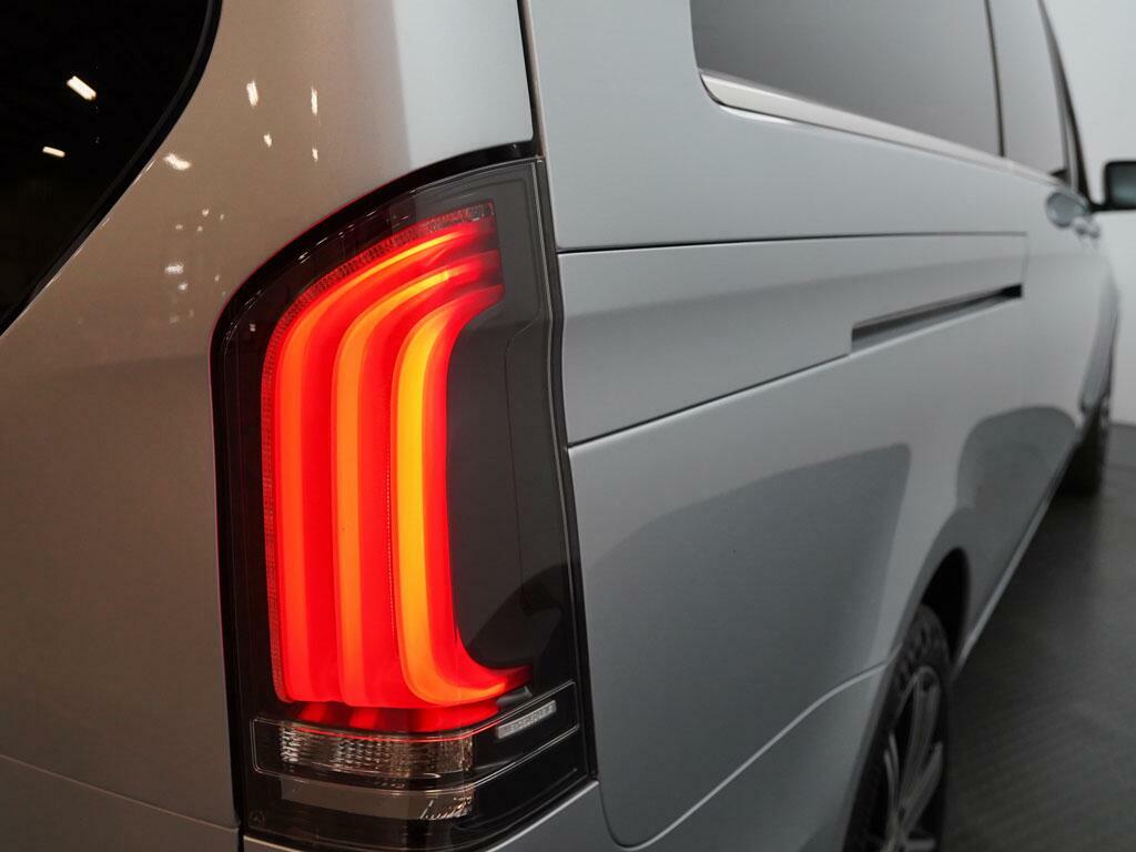 Mercedes-Benz V Class 300 Amg Line D Black #14
