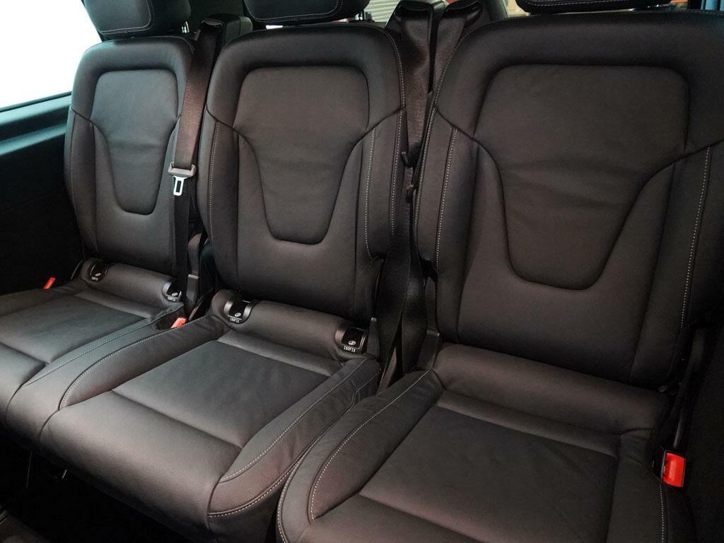 Mercedes-Benz V Class 300 Amg Line D Black #34