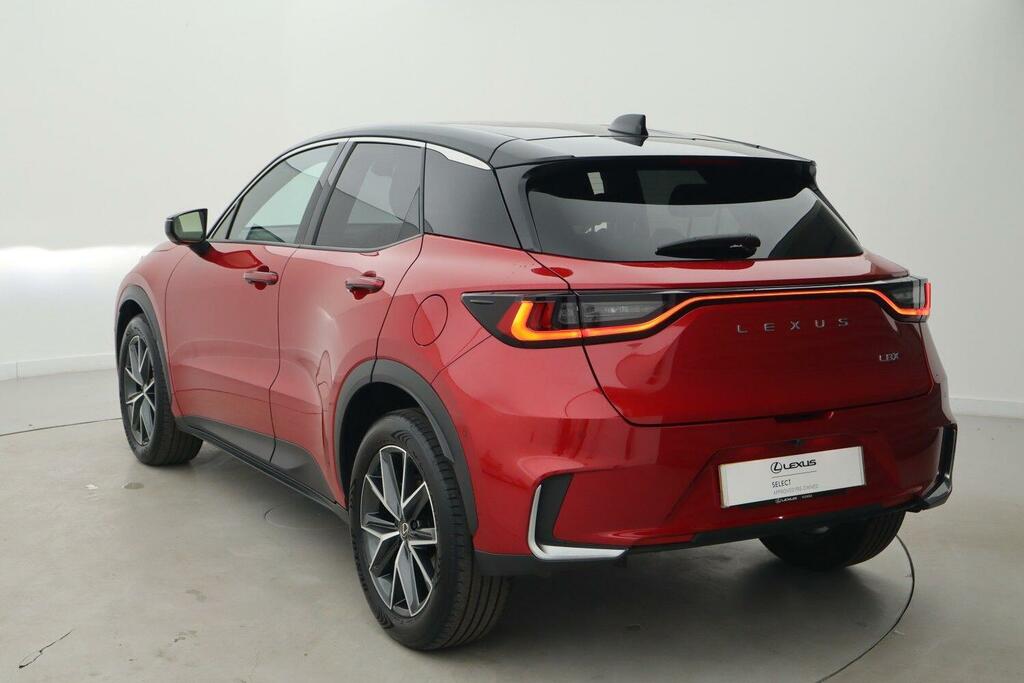 Lexus LBX 1.5 Vvt-ie Takumi Design Suv Hybrid E-c Red #4