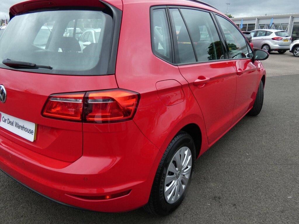 Volkswagen Golf SV Mpv Gold #19