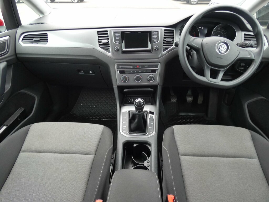 Volkswagen Golf SV Mpv Gold #11