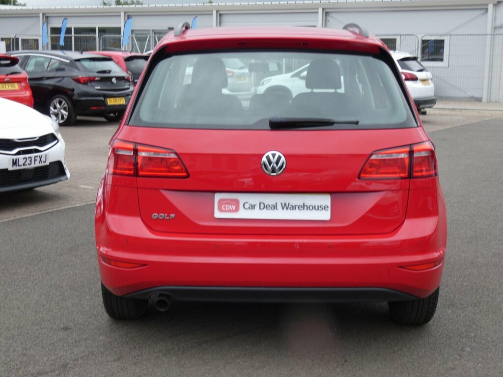Volkswagen Golf SV Mpv Gold #10