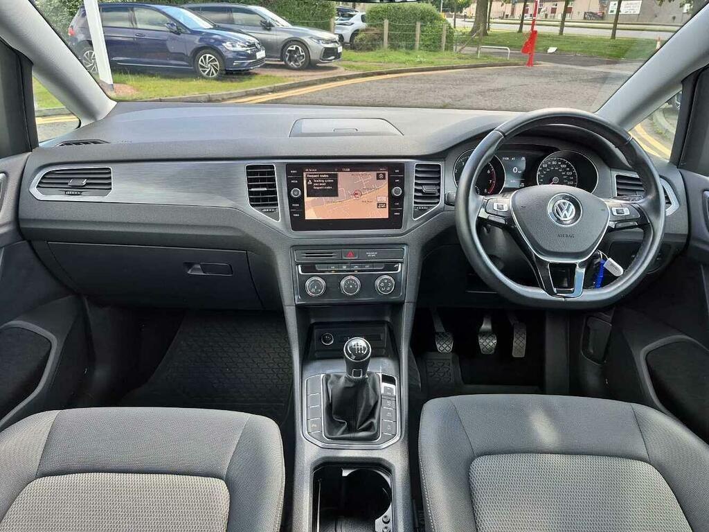 Volkswagen Golf SV  Red #12