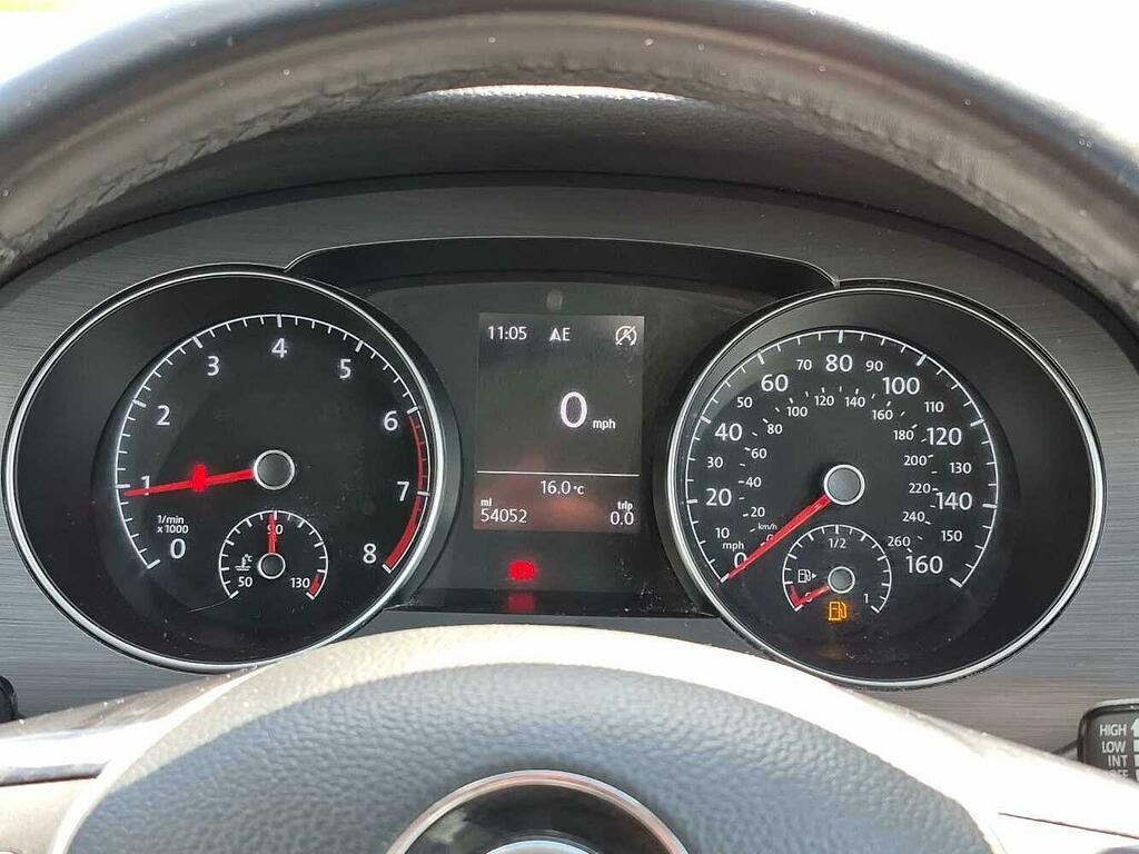 Volkswagen Golf SV  Red #29