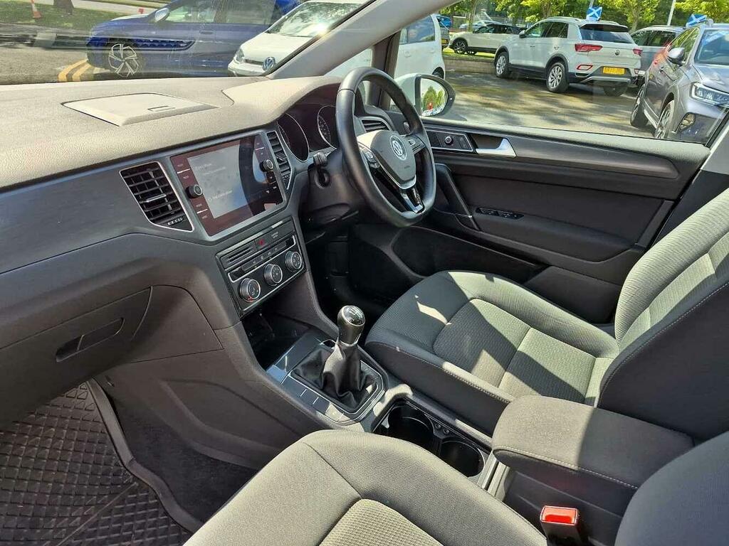 Volkswagen Golf SV Sv Se Nav 1.5 Tsi 130 Ps 6-Speed White #2