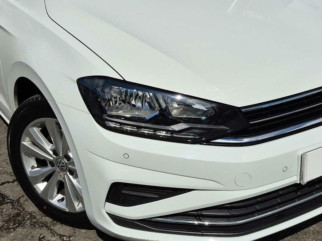 Volkswagen Golf SV  Red #9