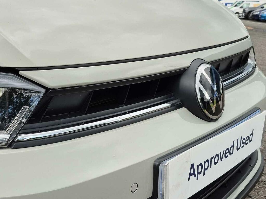 Volkswagen Polo Hatchback White #13