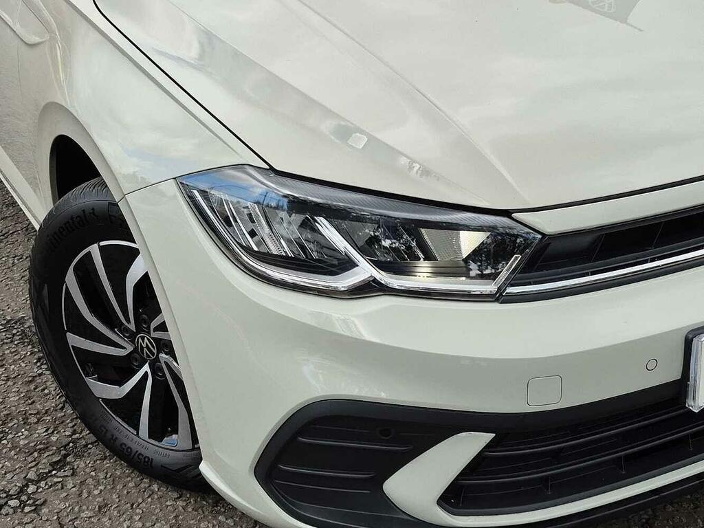 Volkswagen Polo Hatchback White #9
