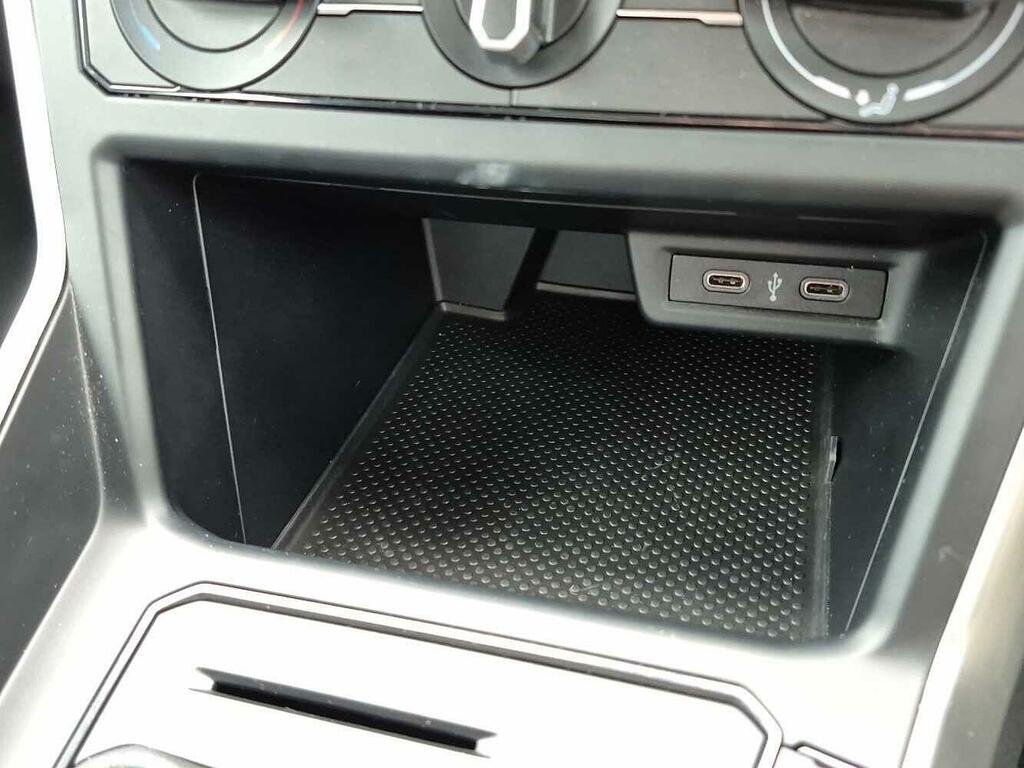 Volkswagen Polo Hatchback White #26