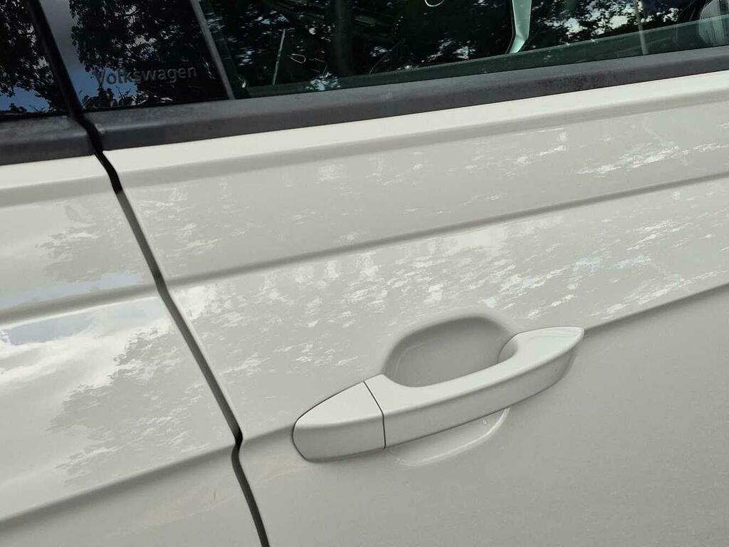 Volkswagen Polo Hatchback White #15