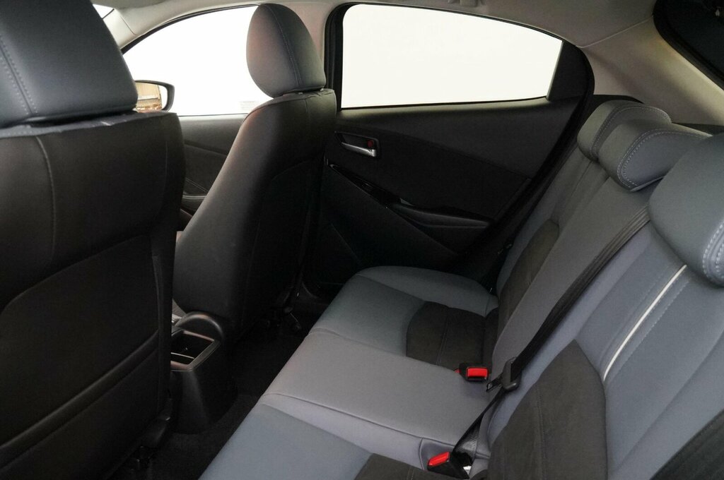 Mazda 2 1.5I Hybrid Select Cvt Black #12