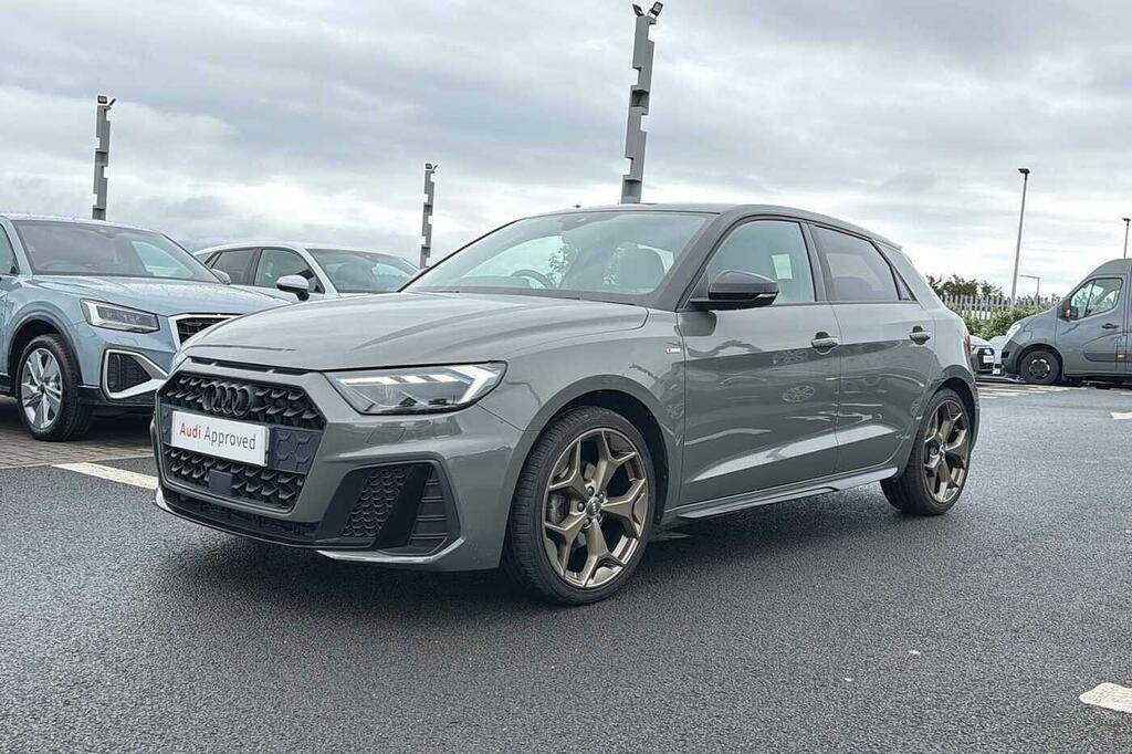 Audi A1 1L Sport White #13