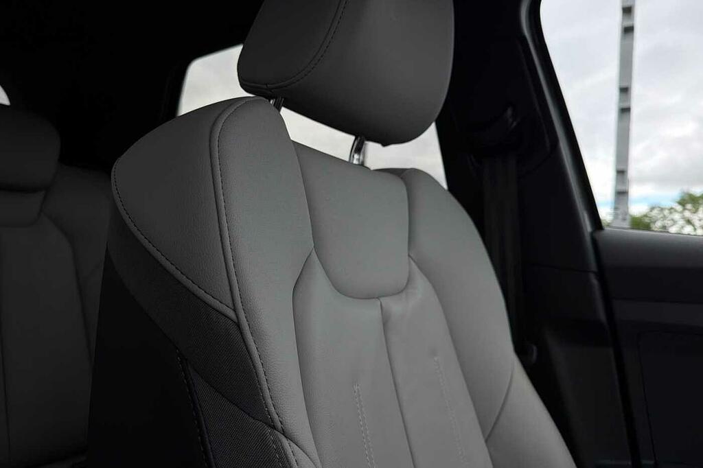Audi A1 1L Sport White #40