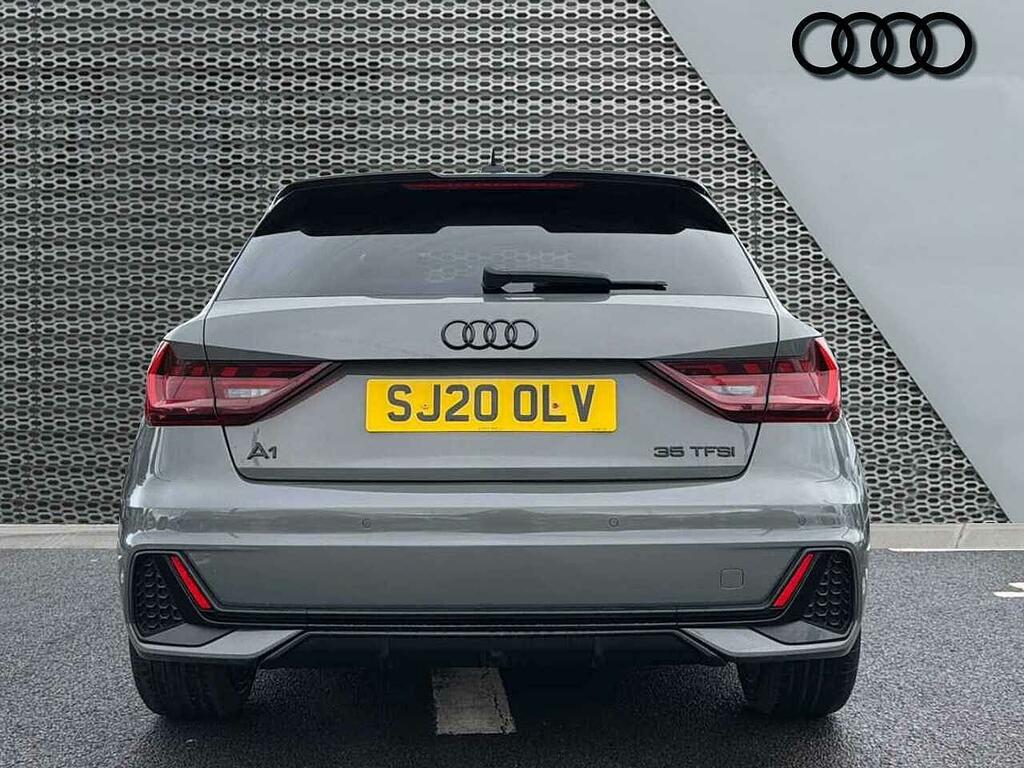Audi A1 1L Sport White #12