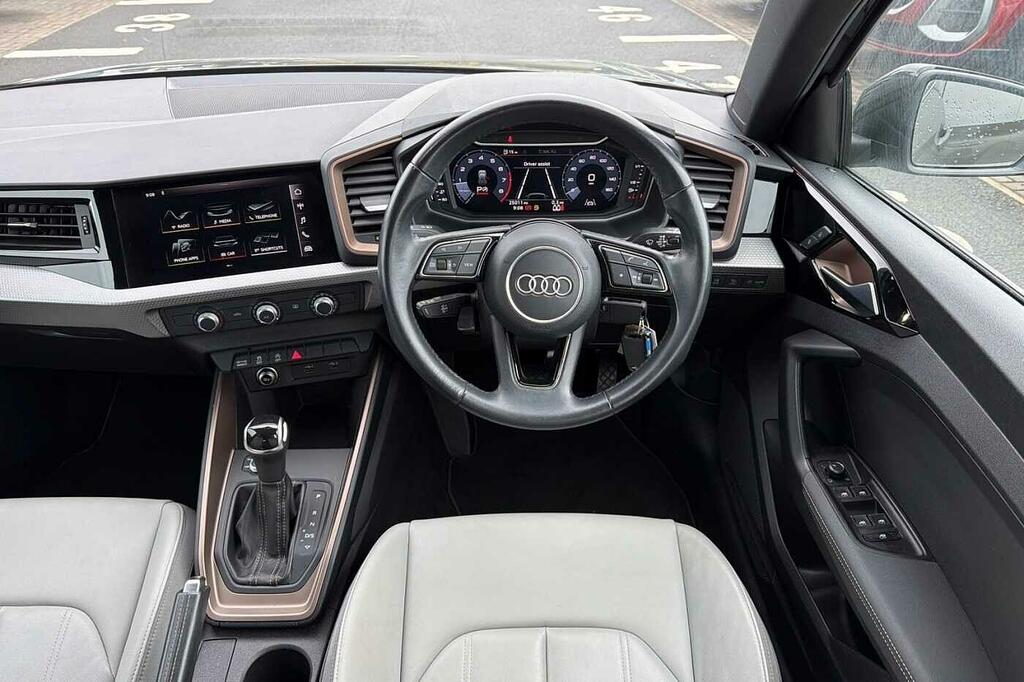 Audi A1 1L Sport White #23