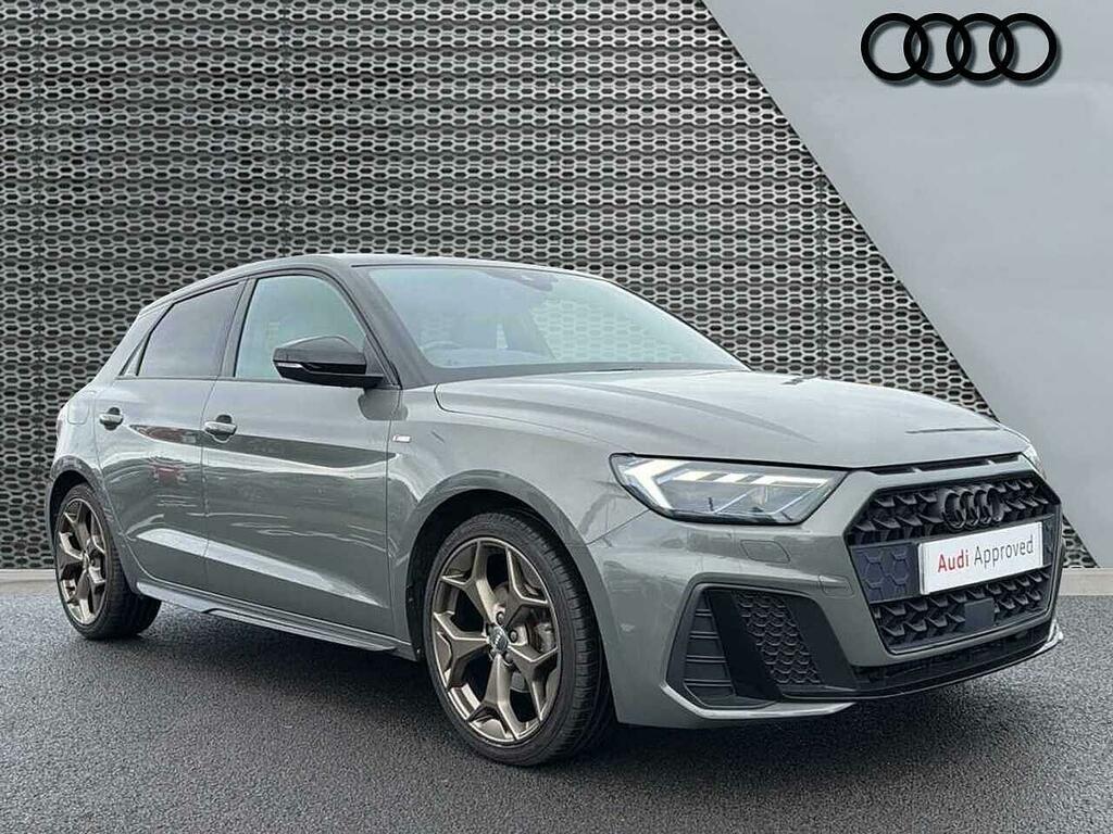 Audi A1 1L Sport White #1