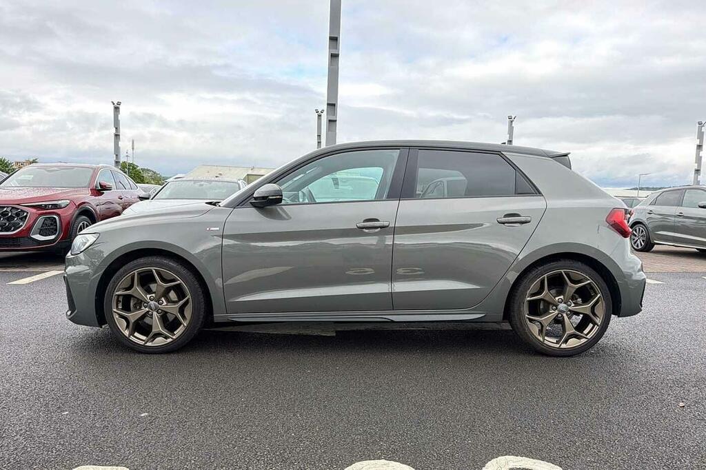 Audi A1 1L Sport White #14
