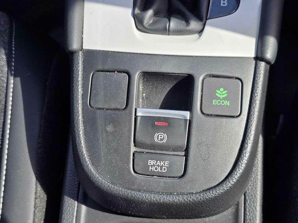 Honda Jazz Sr I-mmd Cvt Red #19