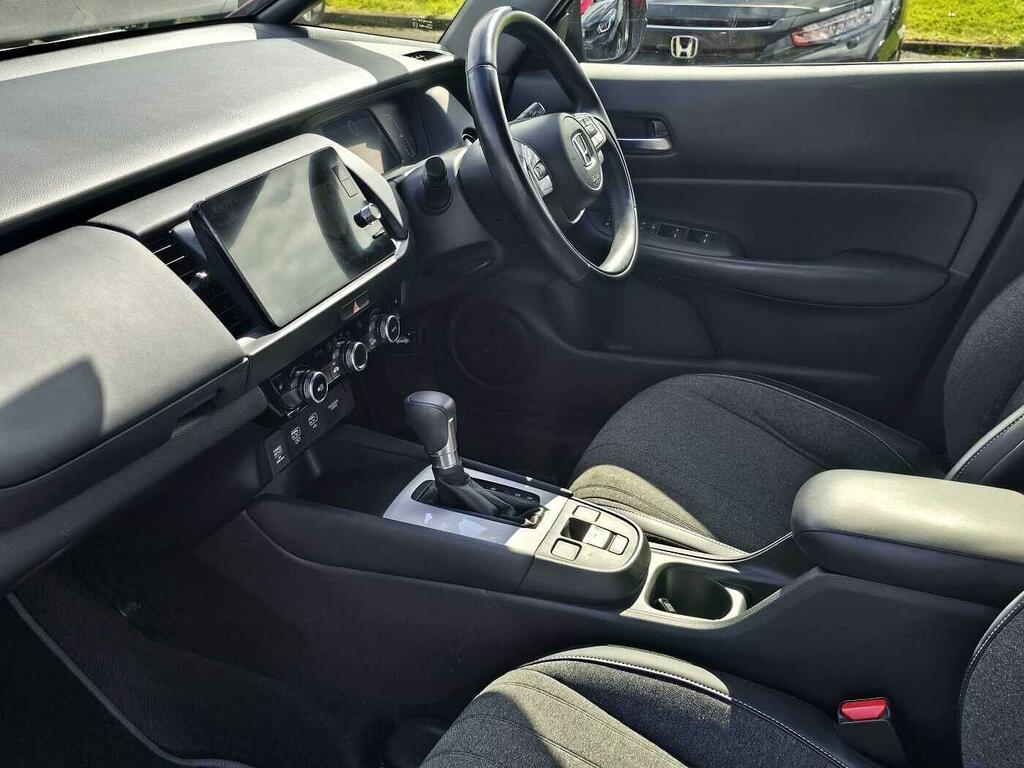 Honda Jazz 1.5 I-mmd Hybrid Advance Ecvt Red #2